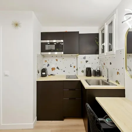 Bluestay 118 - Superb Studio In Apartment Paris
